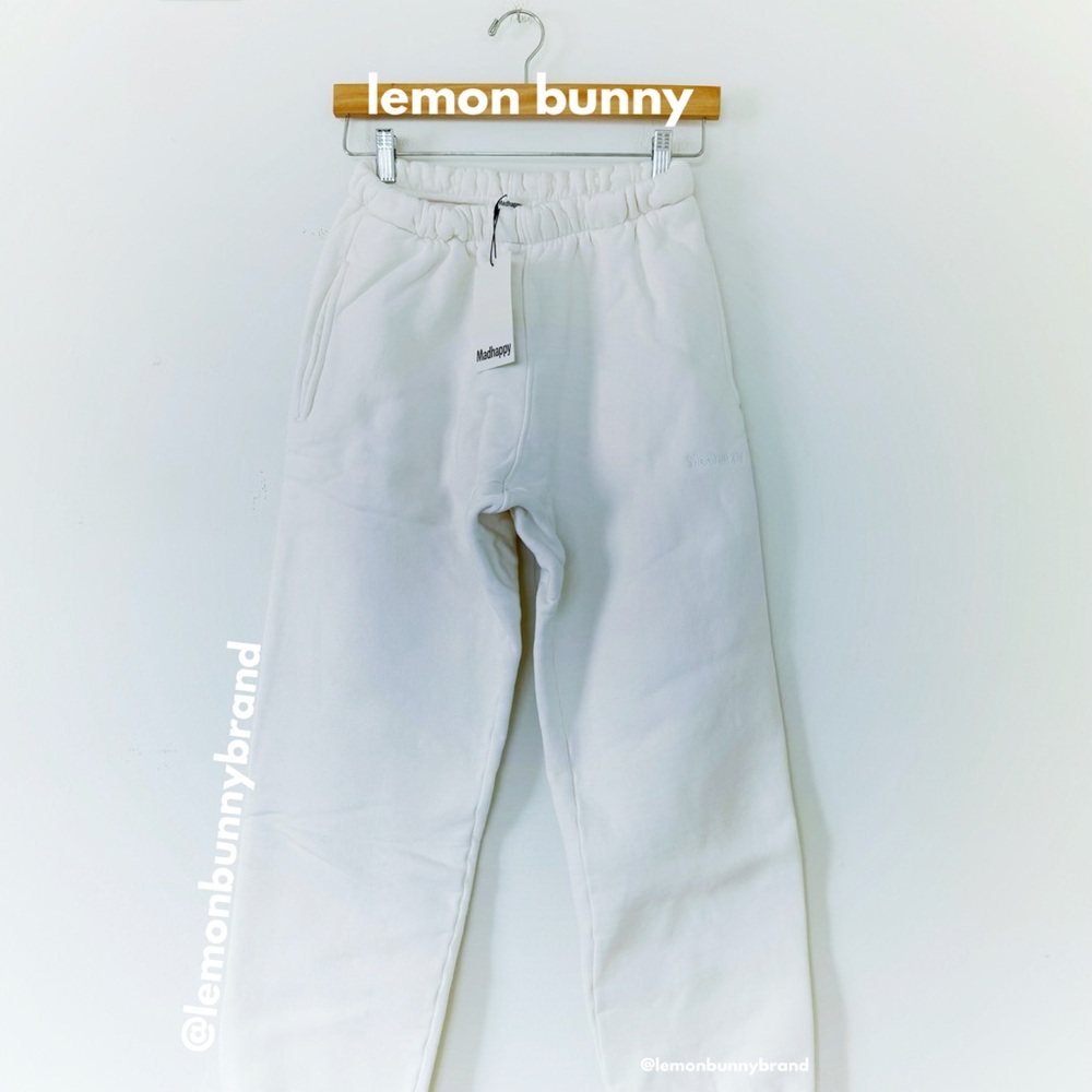 Madhappy Classics Fleece Sweatpant in Vanilla (Cream) Size Small Brand New NWT